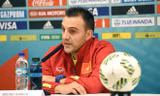 HLV trưởng tuyển futsal Việt Nam Bruno phát biểu với báo chí trước trận đấu với Tuyển Nga.