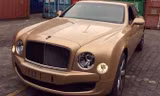 Xe siêu sang Bentley màu độc về Việt Nam