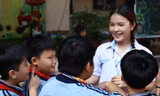 Niềm vui mang con chữ đến nhiều em nhỏ có hoàn cảnh khó khăn của nữ sinh Sư phạm