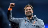 HLV Liverpool tưởng chuyện đùa khi nghe tin Barca bị loại
