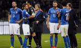 Nỗi thất vọng của Italy sau 90 phút của trận lượt về.