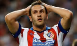 Ngôi sao Atletico bị cướp dí súng vào đầu, lột đồng hồ tiền tỷ