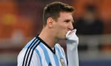 Nôn khan đã thành chuyện cơm bữa với Messi 