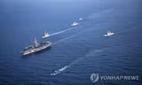 Nhóm tác chiến tàu sân bay USS Carl Vinson tập trận trung với Hàn Quốc. Ảnh: Yonhap