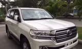 CSGT Thanh Hóa nói gì về Land Cruiser V8 chưa BKS đi ngược chiều?
