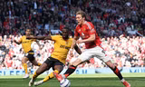 Wolves đánh sập MU ngay tại 'pháo đài' Old Trafford 