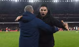 Hạ đẹp MU, Arsenal giành điểm số kỷ lục tại Ngoại hạng Anh