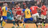 Bỏ lỡ nhiều cơ hội, MU bị Southampton chia điểm trân sân nhà