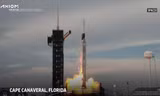 Tên lửa đưa tàu chở 4 người lên ISS từ cảng vũ trụ ở Florida ngày 21/5. (Ảnh: AP)