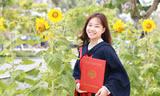 Ra trường đi làm, nhiều bạn trẻ vẫn trở về check-in nơi ghi dấu tuổi thanh xuân