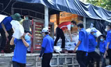 San sẻ yêu thương với người dân Bình Dương, Phú Yên 