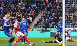 Top 10 CLB dứt điểm nhiều nhất Premier League: Chelsea vắng bóng