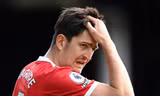 Vì sao Harry Maguire khốn khổ với tấm băng đội trưởng MU?