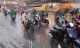 TPHCM sắp mưa lớn diện rộng, gây ngập nhiều nơi