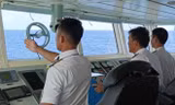 Vụ chìm hai tàu câu mực, 13 ngư dân mất tích trên biển: Tin mới từ hiện trường tìm kiếm cứu nạn