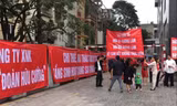 Chung cư 25 Tân Mai giăng băng rôn phản đối CĐT 