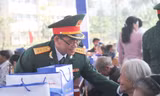 ‘Xuân Khu 5 đoàn kết - Tết thắm tình quân dân’ tại huyện miền núi An Lão