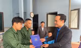 Anh em song sinh ở Hòa Bình trúng tuyển nghĩa vụ quân sự 2025