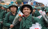 Hàng ngàn tân binh ở Hòa Bình, Khánh Hòa lên đường nhập ngũ 