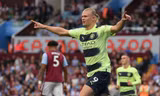 Erling Haaland ăn mừng bàn thắng ghi được vào lưới Aston Villa ở mùa trước