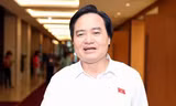 Bộ trưởng Phùng Xuân Nhạ trao đổi với báo chí ngày 22/5. Ảnh Như Ý
