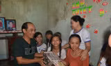 Gia đình Phương Mỹ Chi thăm Thu Hiền The Voice Kids