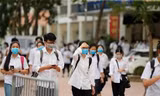 Học sinh 8 quận ở Hà Nội dừng học trực tiếp 