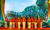 Tiết mục văn nghệ khai màn phiên trọng thể của Đại hội sáng 13/12