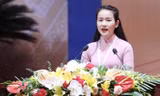 Chu Thị Ngọc Hảo đọc tâm thư của Đại hội Đoàn toàn quốc gửi tới tuổi trẻ toàn quốc. Ảnh: NVCC