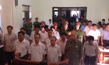 Các bị cáo tại phiên tòa sơ thẩm.