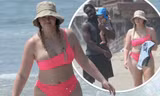Siêu mẫu ngoại cỡ Iskra Lawrence diện bikini gợi cảm đi biển cùng bạn trai