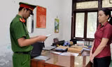 Bà Nguyễn Thị Phương tại cơ quan công an. Ảnh: CA