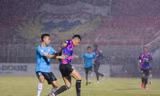 Sài Gòn FC giành 3 điểm nhọc nhằn trong trận thuỷ chiến