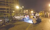 Lực lượng chức năng khám nghiệm hiện trường vụ tai nạn.