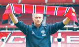 HLV Mourinho cần một chiến thắng cho màn ra mắt ở Manchester United. Ảnh: GETTY IMAGES