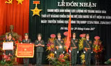 Thừa ủy quyền Chủ tịch nước, Tư lệnh BĐBP - Trung tướng Hoàng Xuân Chiến trao tặng danh hiệu Anh hùng LLVTND cho Cục Chính trị BĐBP, sáng 20/4