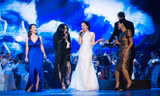 Hai diva Thanh Lam, Hồng Nhung đọ sắc cùng các đàn em trên sân khấu.