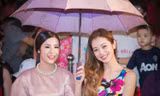 Ngọc Hân và Jennifer Phạm rạng rỡ khoe sắc.