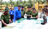 'Thắp sáng ước mơ hoàn lương' mang bữa cơm yêu thương đến trại giam