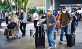 Hoàn cầu Thời báo: Áp quy định xét nghiệm với người từ Trung Quốc là 'phân biệt đối xử'