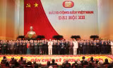 Ban chấp hành Trung ương khóa XII ra mắt Đại hội. Ảnh: Hồng Vĩnh.