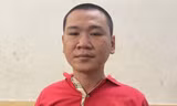 Tên cướp bị bắt sau khi có hành động lạ