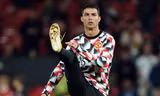 Ronaldo viết tâm thư sau khi bị MU trừng phạt công khai: 'Cảm xúc đã lấn át lý trí' 