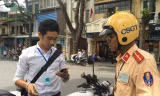 Nghiến răng phanh xe ken két để chơi Pokemon Go