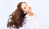 Angelababy tái xuất trẻ trung như nữ sinh 