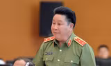 Trung tướng Bùi Văn Thành bị cách chức Thứ trưởng Bộ Công an, đề nghị giáng cấp bậc hàm xuống đại tá.