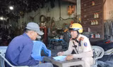 Công an TPHCM yêu cầu tiệm sửa xe dọc quốc lộ cam kết không rải đinh 