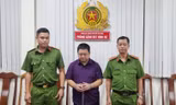 Bắt đối tượng lừa 100.000 USD ‘chạy án’ của cựu Cục trưởng Cục đăng kiểm Việt Nam