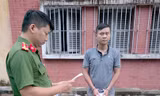 Nhân viên công ty dược giả chữ ký 11 nhà thuốc để chiếm đoạt hơn 1,6 tỷ đồng