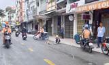Hãi hùng lời kể của nhân chứng vụ thanh niên khỏa thân chém 3 người rồi tự sát ở TPHCM 